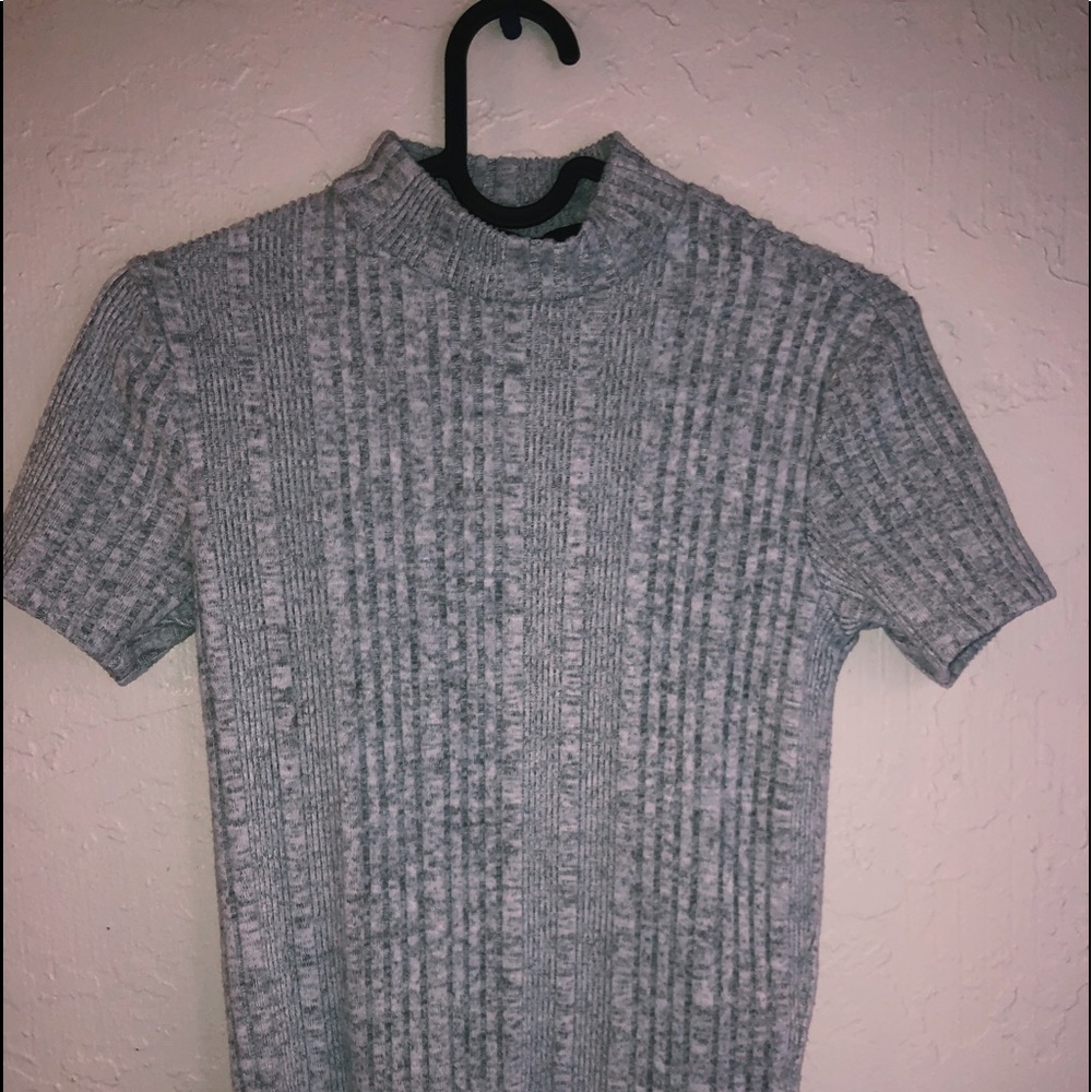 Mock neck short sleeve sweater